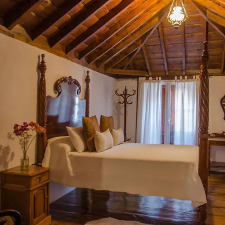 Rural Casona Santo Domingo Hotel *